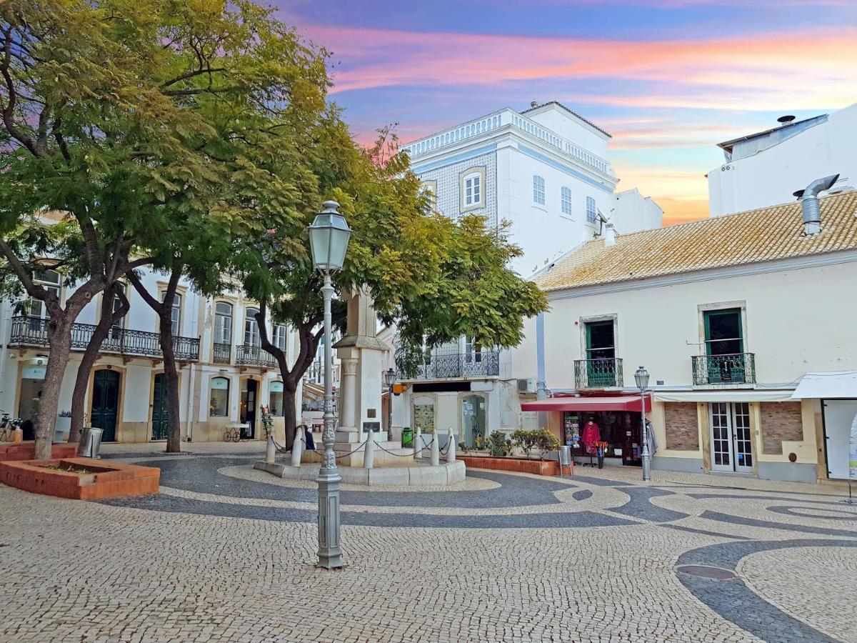 A45 - Oliveira Historic Apartment Lagos